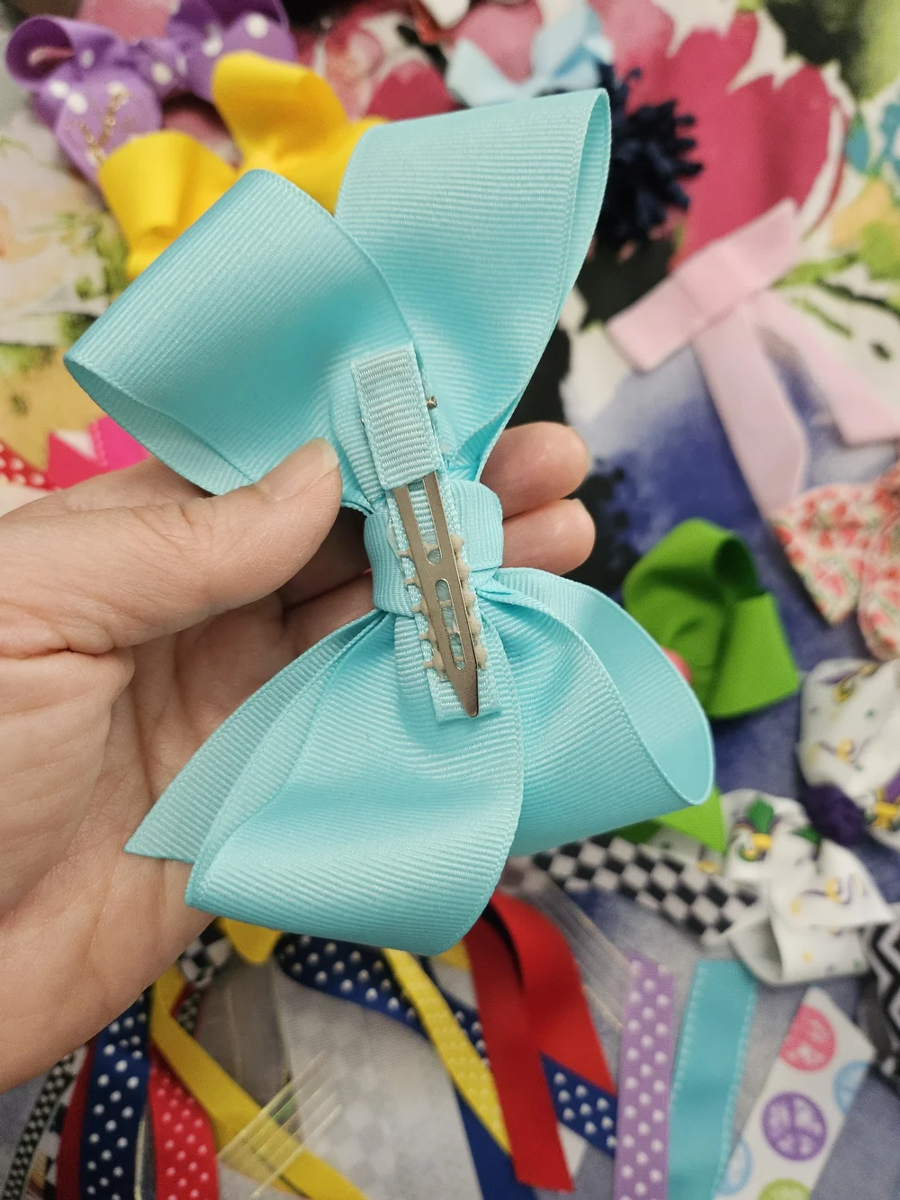 Colorful Girls Ribbon Hair Bows Set — Multicolor Assortment
